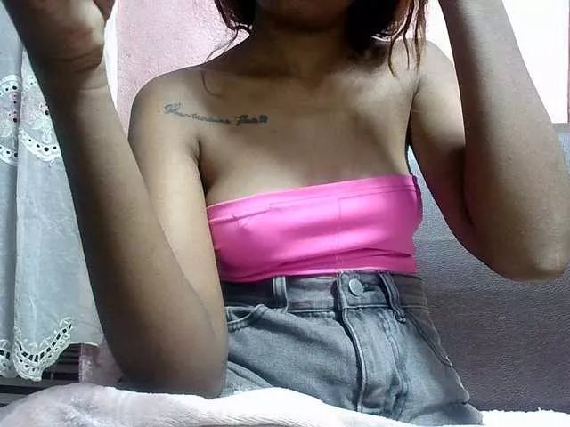 Freechat Amelia25 on BongaCams