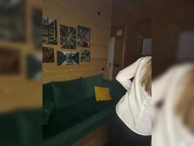 Masturbate to BongaCams's Ann-den ann-den from BongaCams