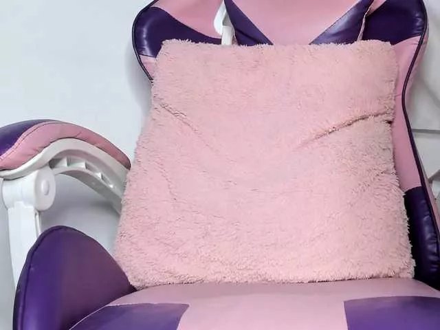 Freechat KishaColins on BongaCams