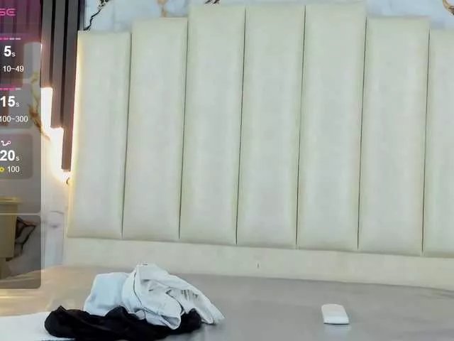 Freechat mollieblue69 on BongaCams