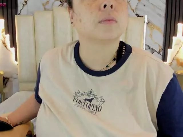 Freechat mollieblue69 on BongaCams