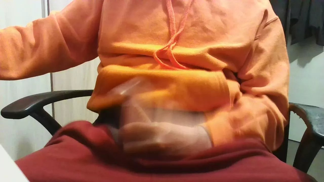 Offline 21cmita on Cam4