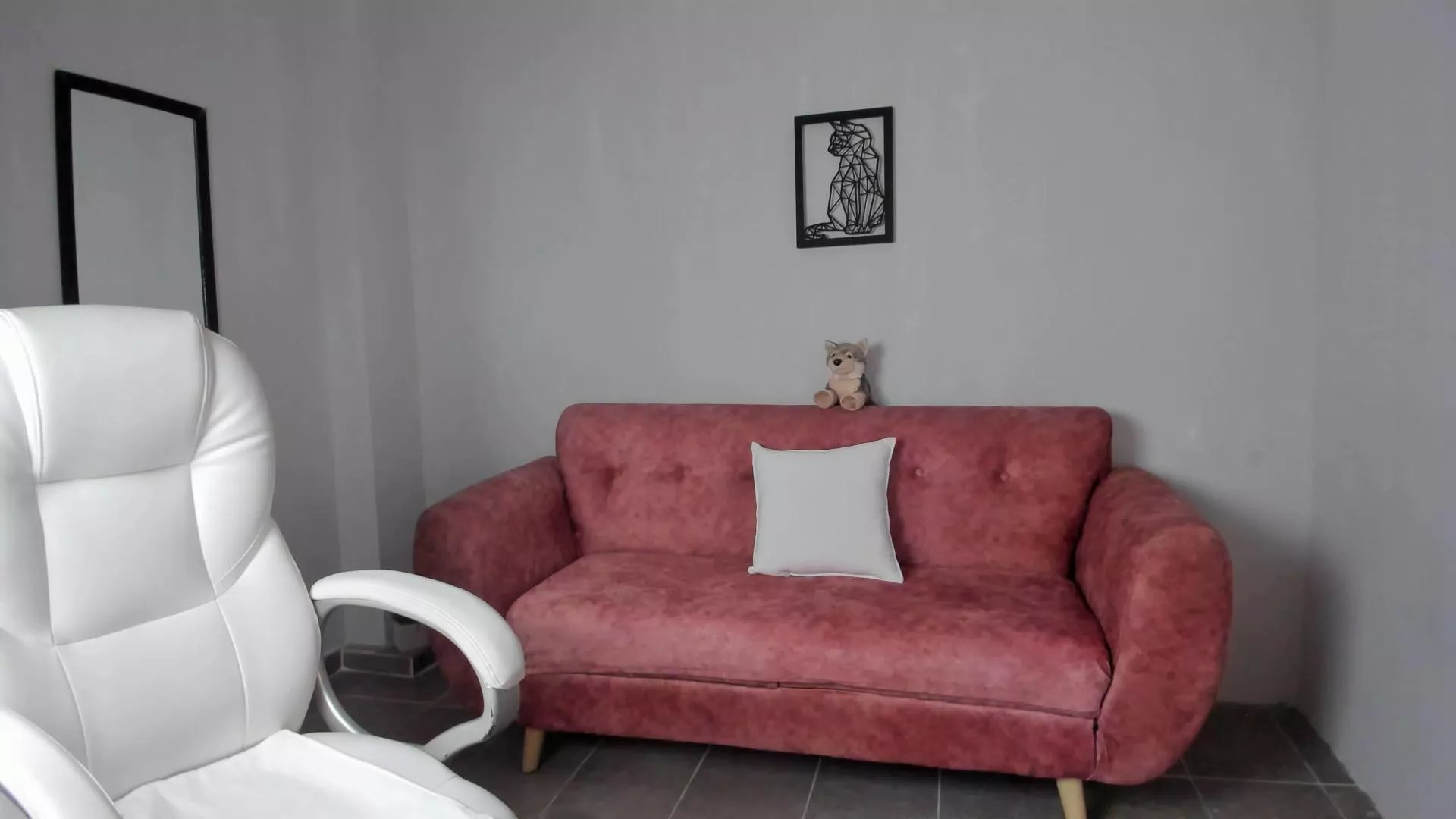 Offline AliceSecrets on Cam4