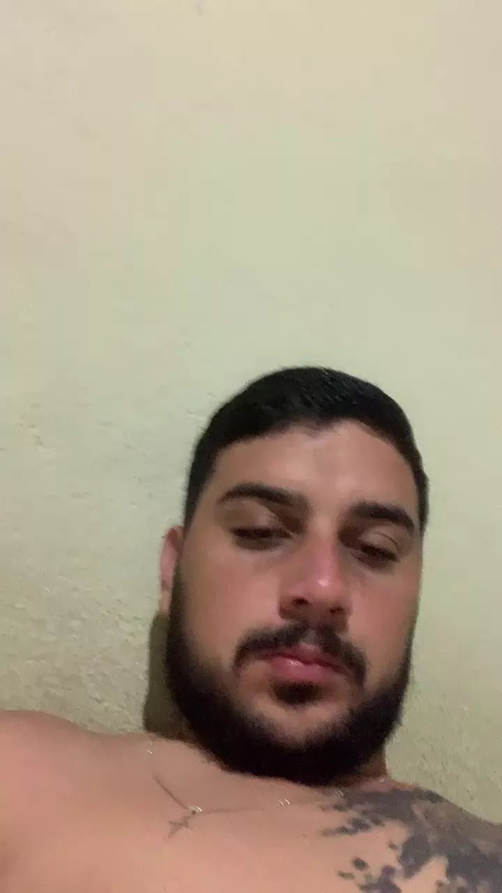 Offline antonig41 on Cam4