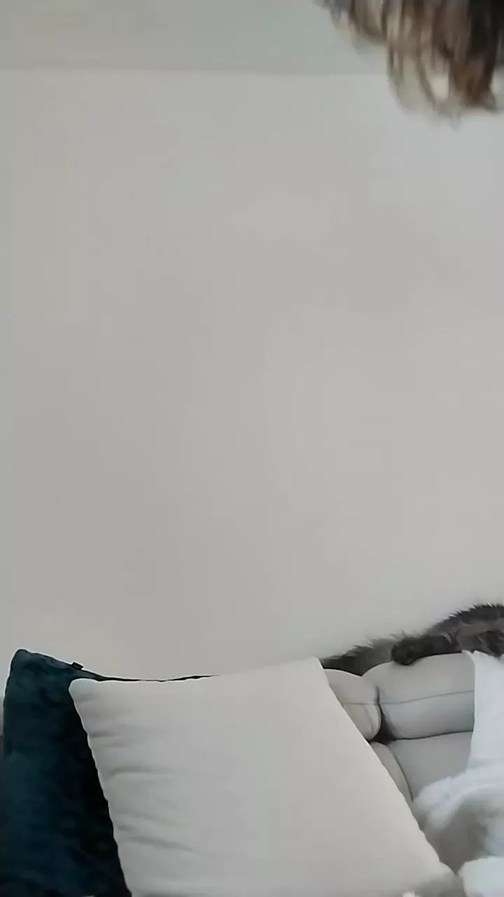 Freechat Asiancat83 on Cam4