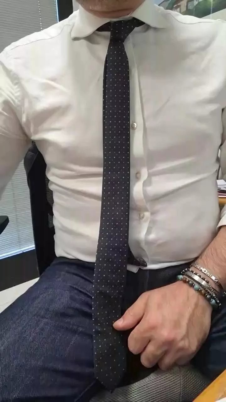 Offline Bari_new on Cam4