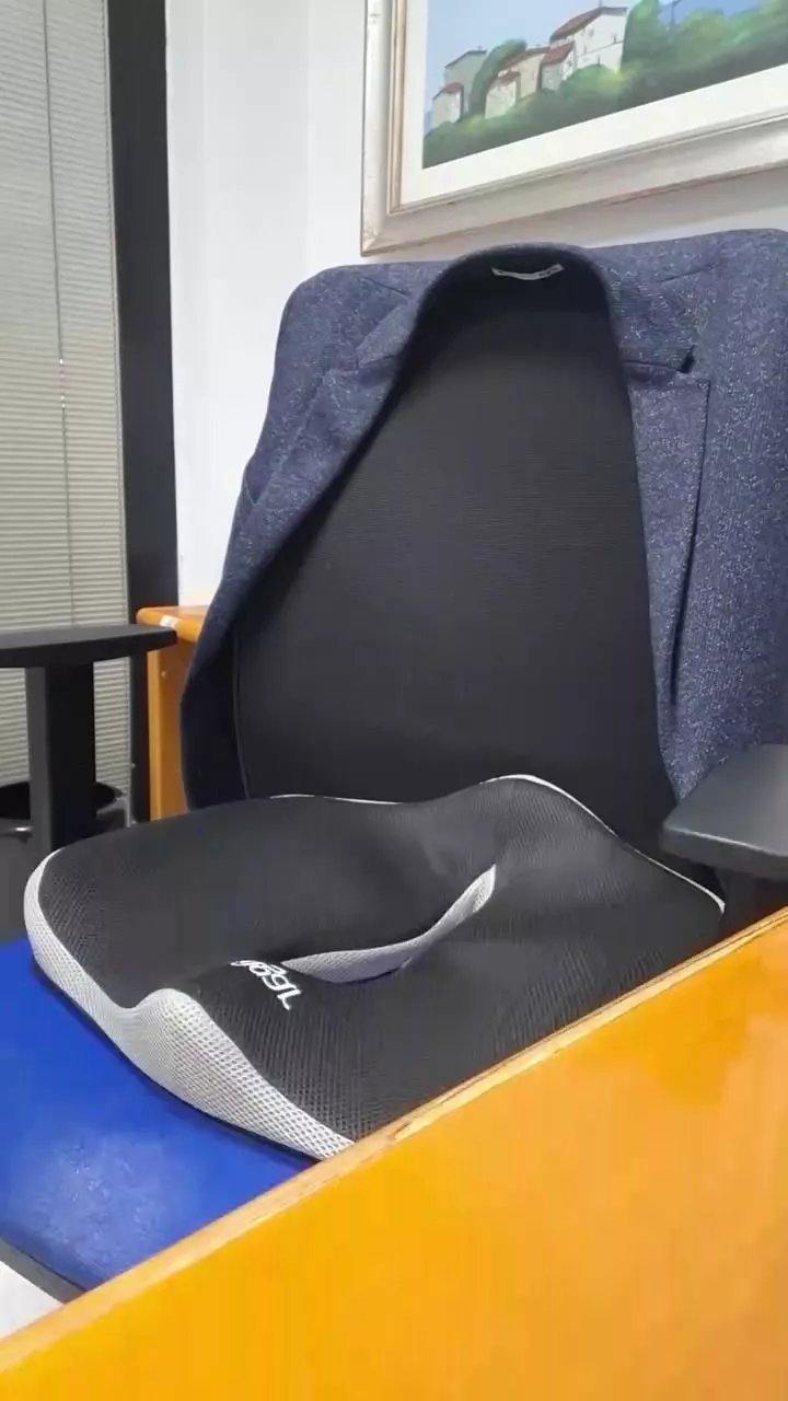 Offline Bari_new on Cam4