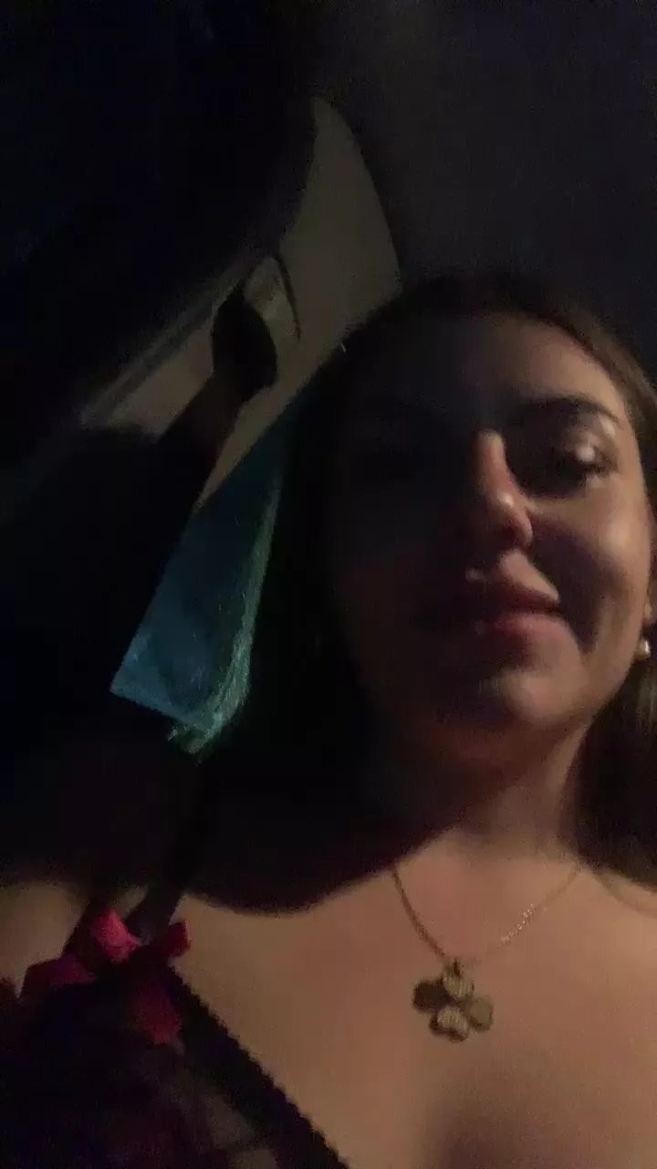 Offline Bellezachilenaa on Cam4