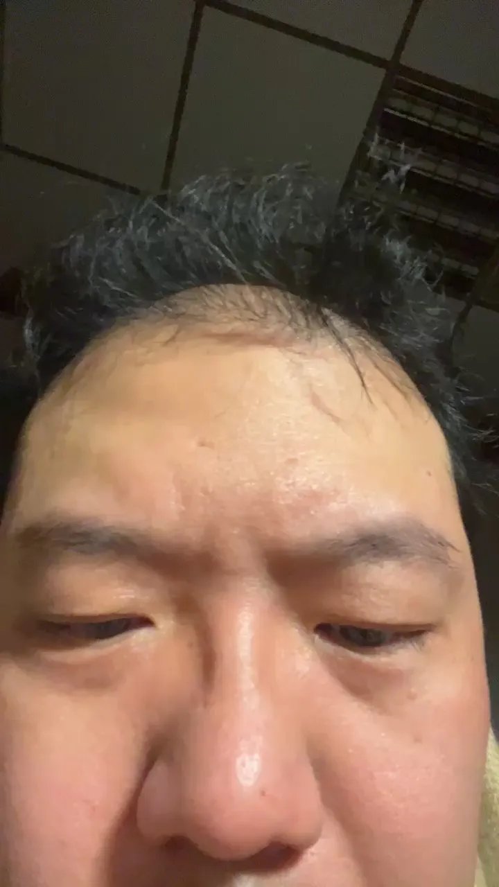 Offline bigzhung on Cam4