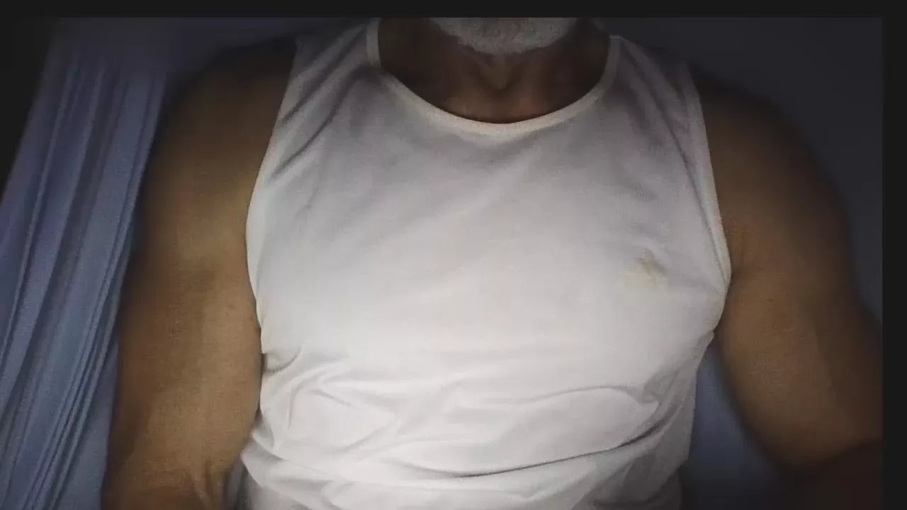 Offline C4pt_Iv4n0v on Cam4