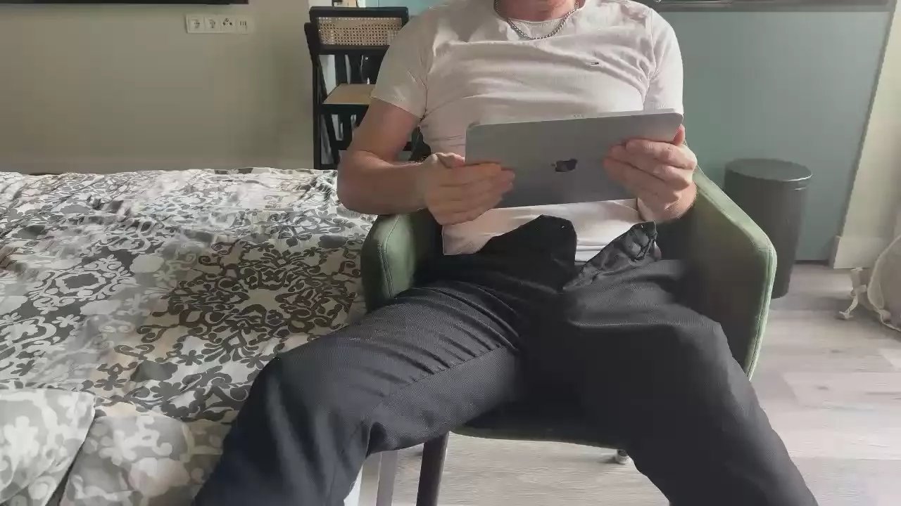 Offline dauer_hot on Cam4