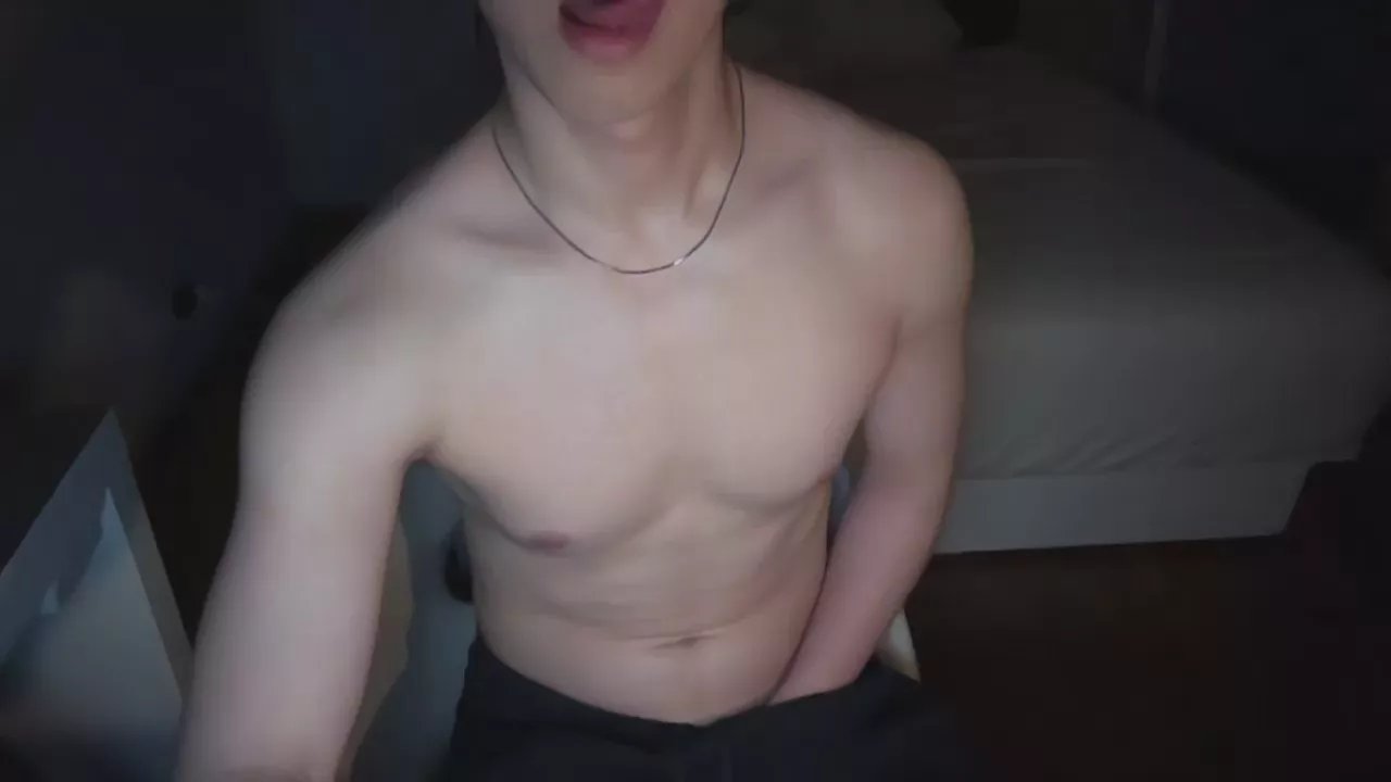 Offline dirtyfox1069 on Cam4