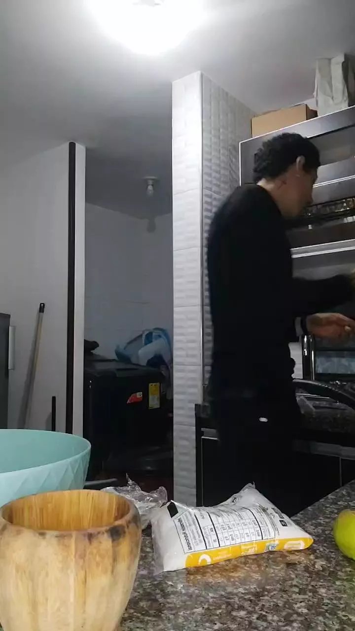 Offline Draken_Cherry on Cam4