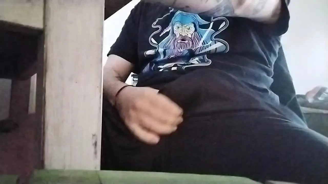 Offline ElVikingoo on Cam4