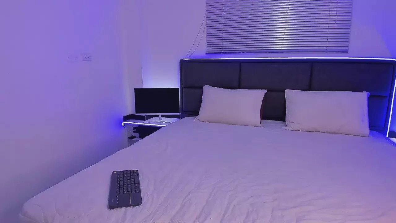 Offline giafaaris4 on Cam4