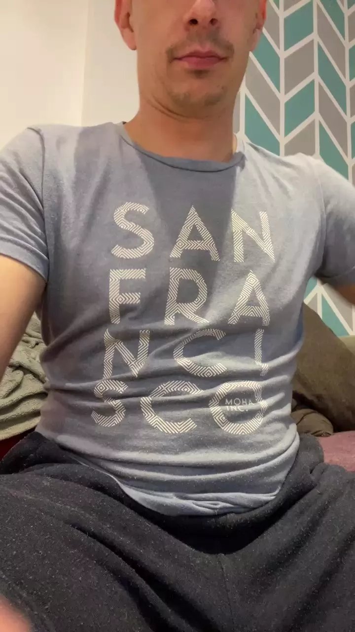 Offline grandepija1 on Cam4