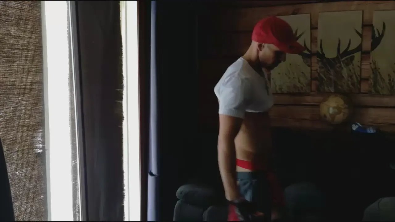 Offline Hotdickyxxx on Cam4