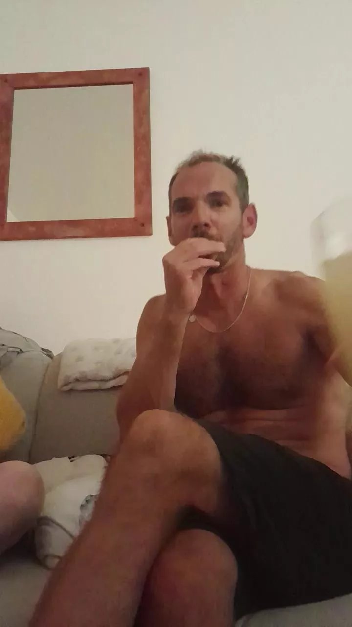 Offline hotfrenchcho on Cam4