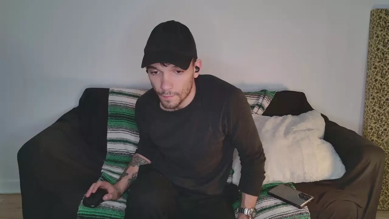 Offline Jackdesfeux on Cam4