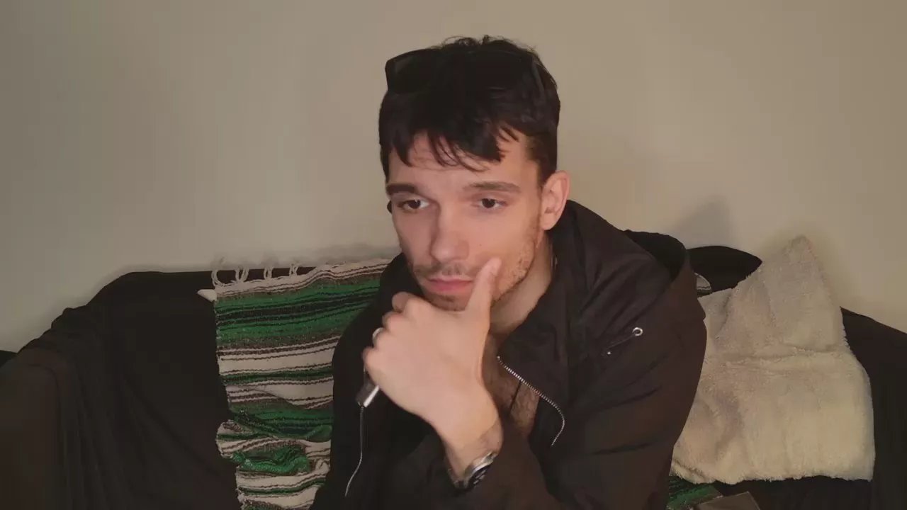 Offline Jackdesfeux on Cam4