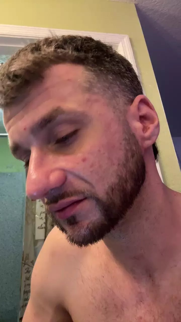 Offline ladygirlhot on Cam4