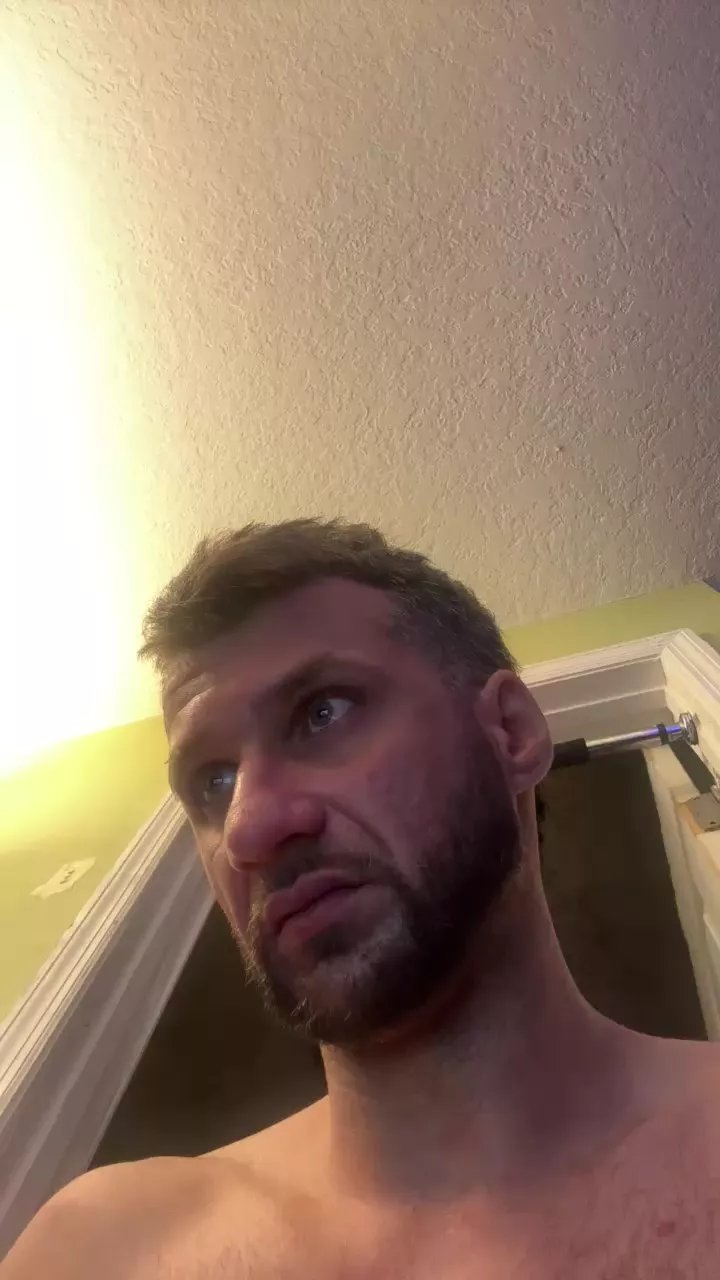 Offline ladygirlhot on Cam4