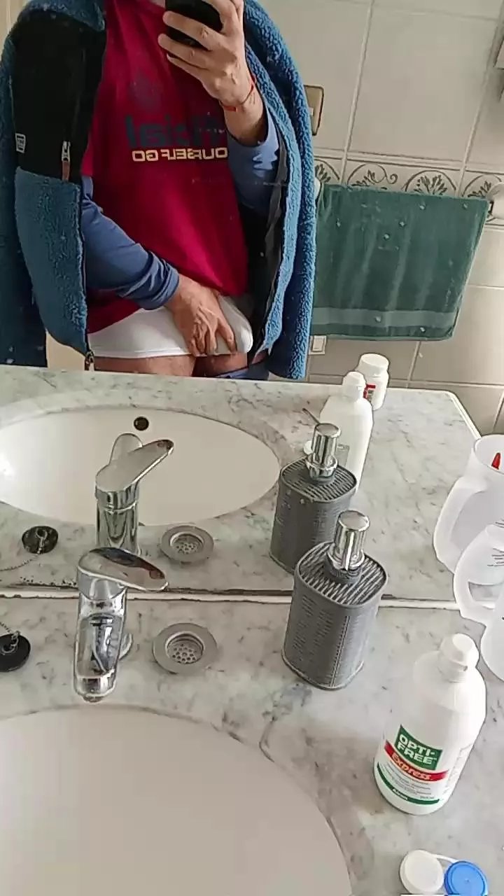 Offline leonsexually on Cam4