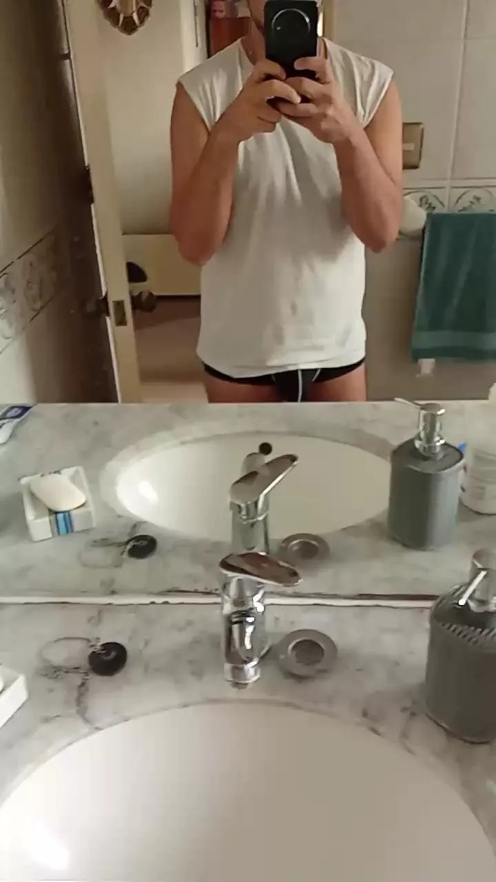 Offline leonsexually on Cam4