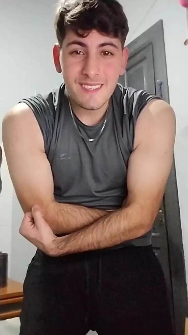 Offline Lucas_Pink1 on Cam4