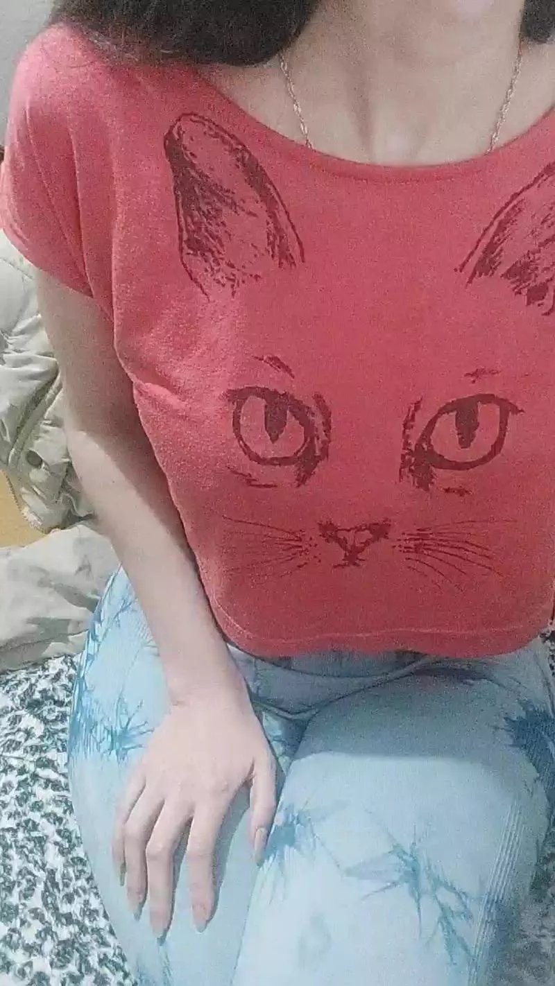 Offline lunaysol29 on Cam4