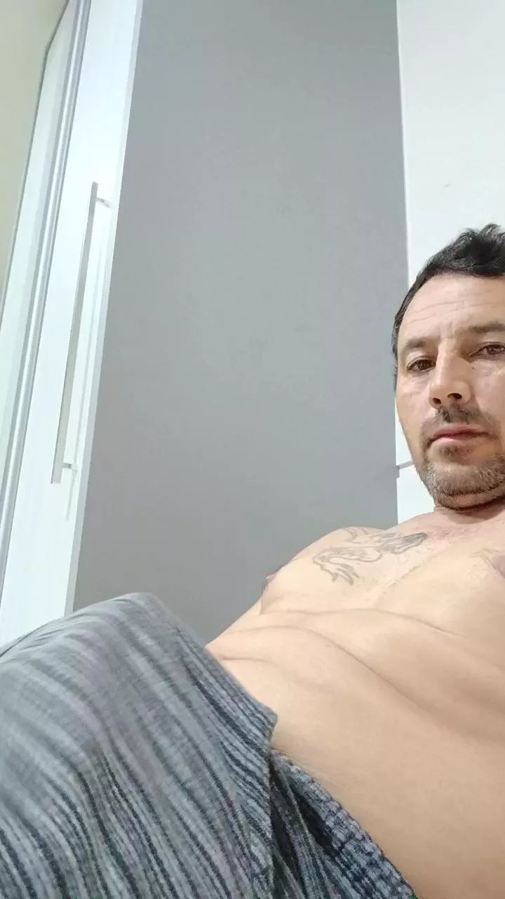 Offline mecanicosafada5 on Cam4