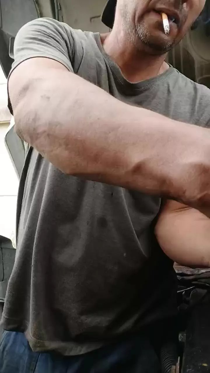 Offline mecanicosafada5 on Cam4