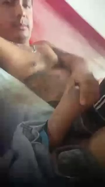 Offline MONSTER777DADDY on Cam4