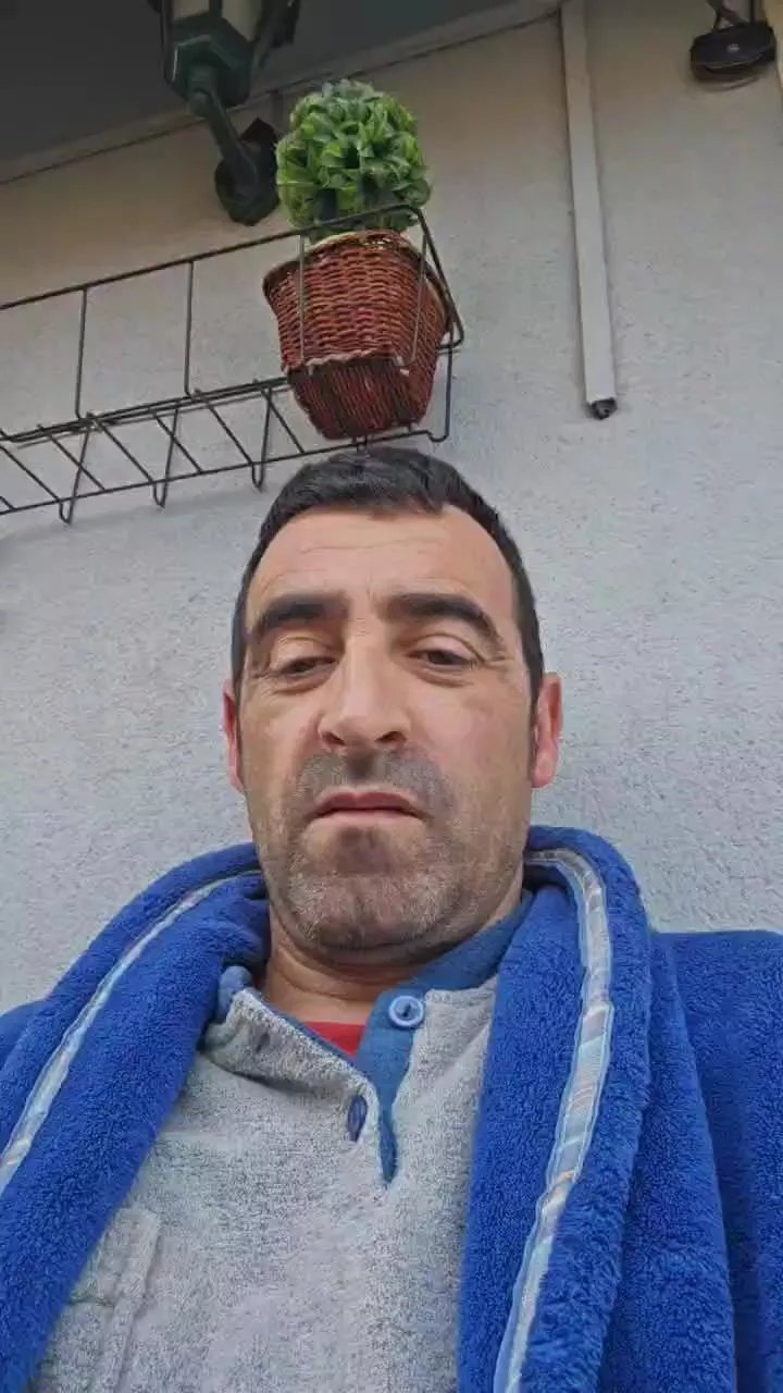 Offline pedro41g on Cam4