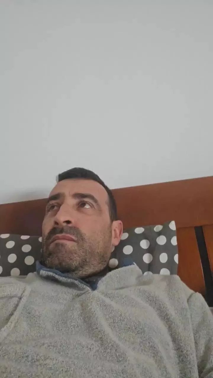 Offline pedro41g on Cam4