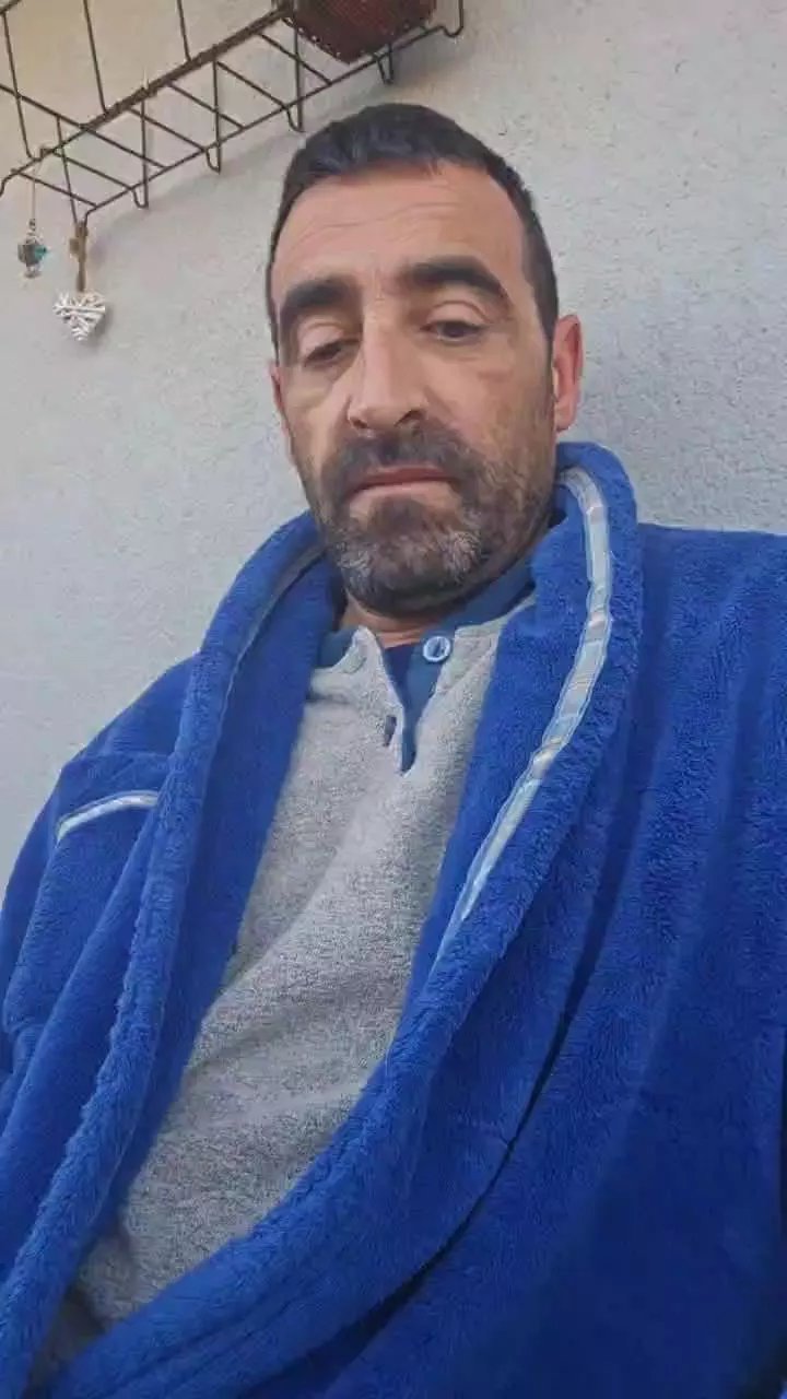 Offline pedro41g on Cam4