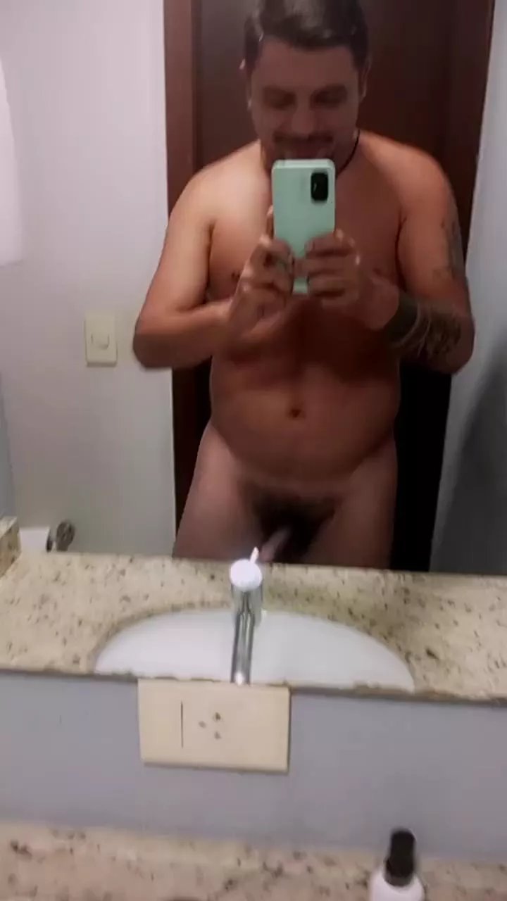 Offline ricardo896 on Cam4