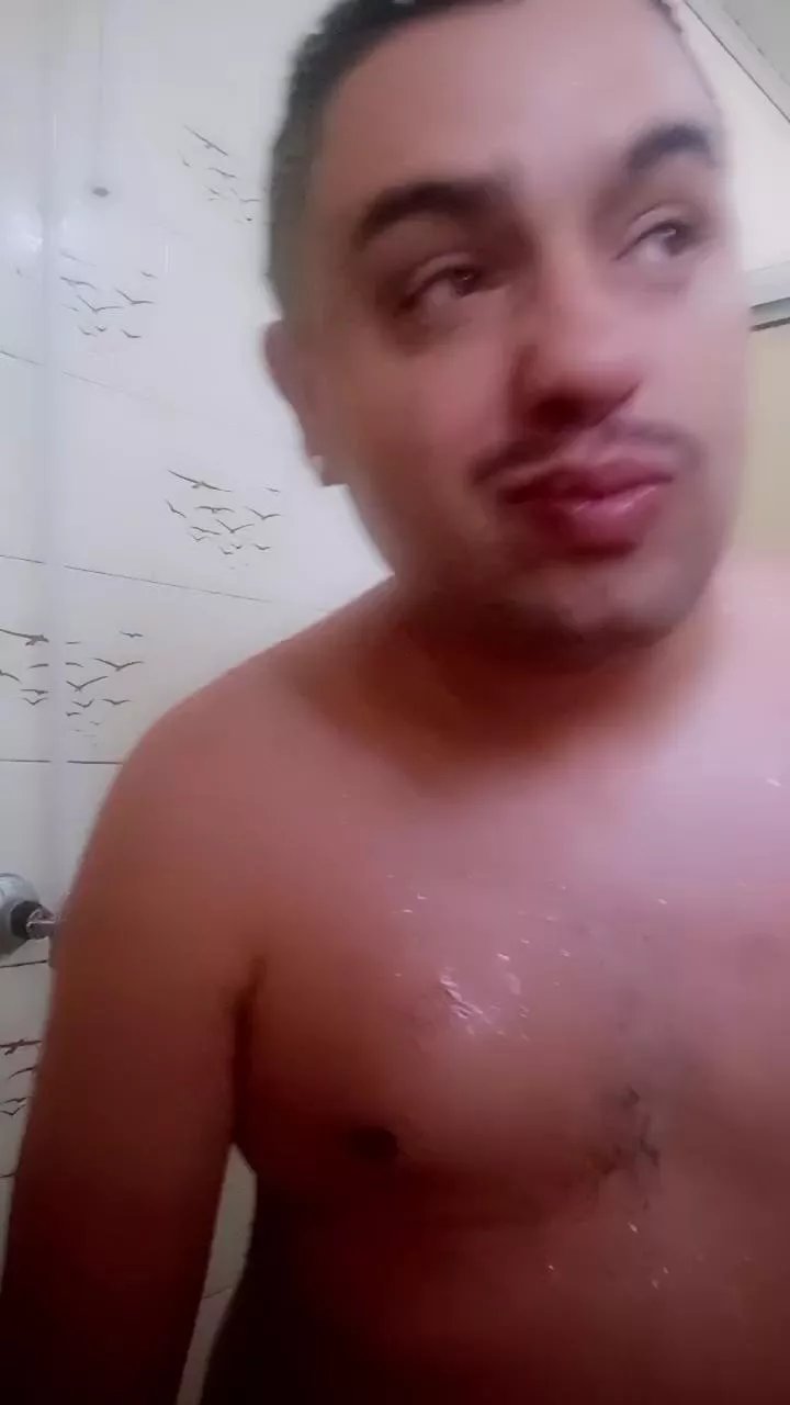 Offline ricardo896 on Cam4