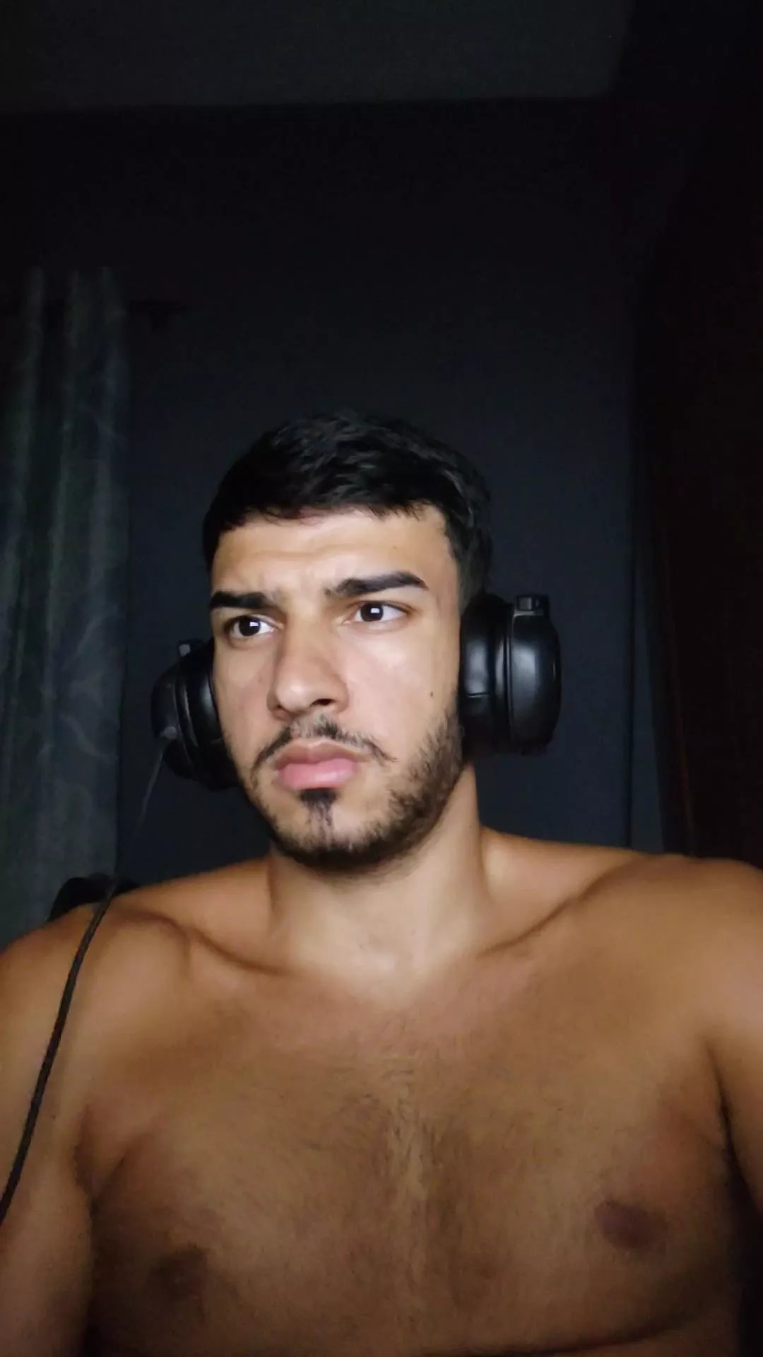 Freechat robsonhaha on Cam4