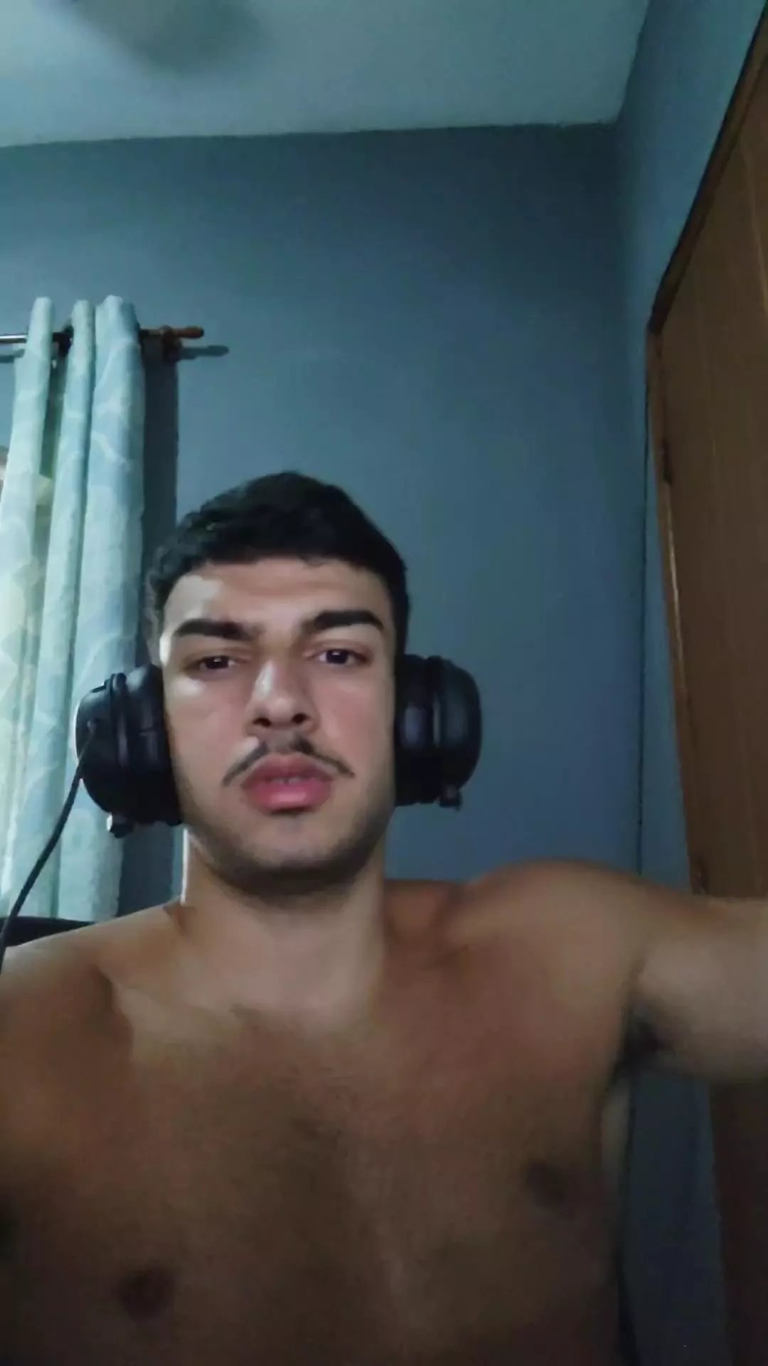 Freechat robsonhaha on Cam4