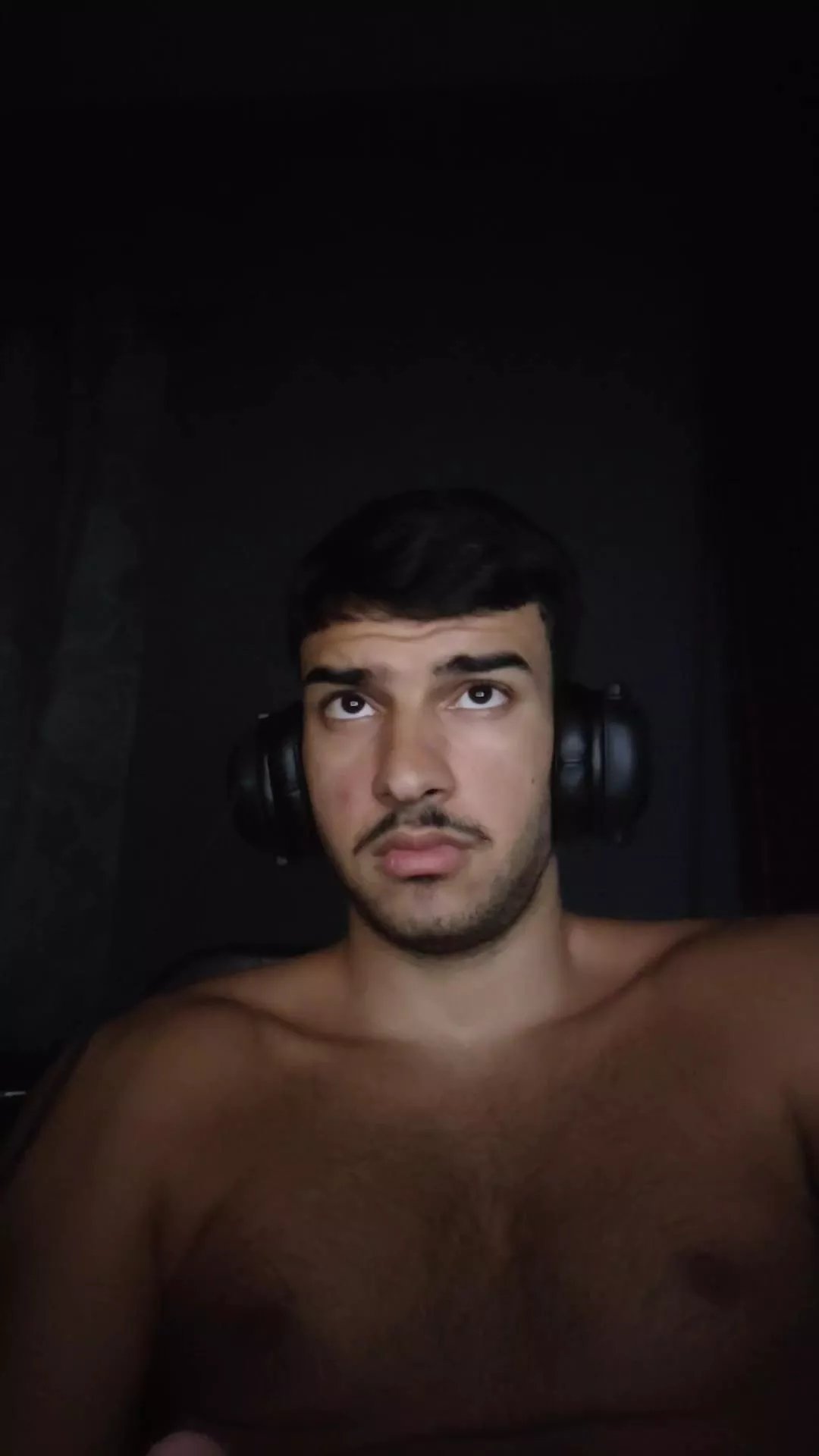 Freechat robsonhaha on Cam4