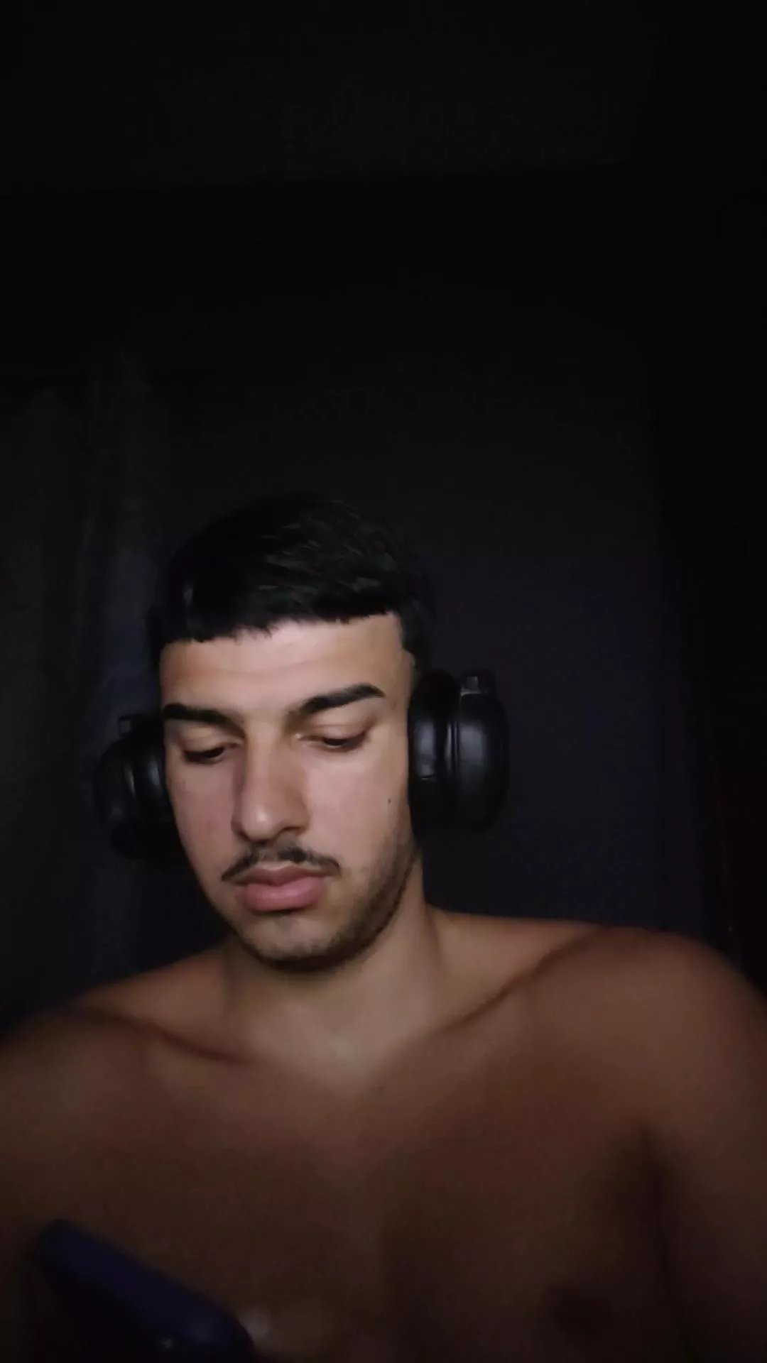 Freechat robsonhaha on Cam4