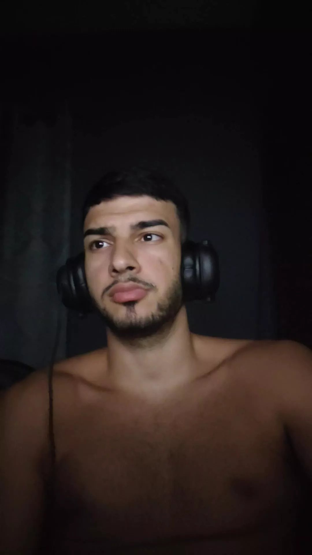 Freechat robsonhaha on Cam4