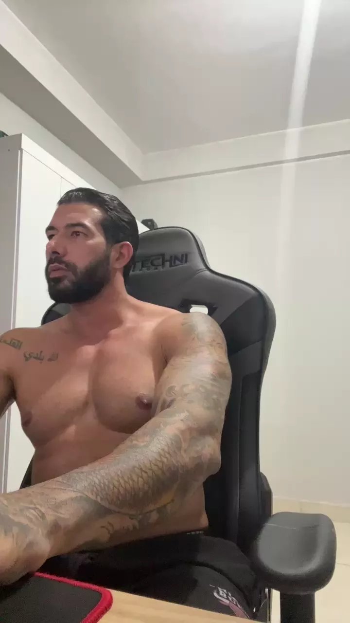 Offline Saradoalto23 on Cam4