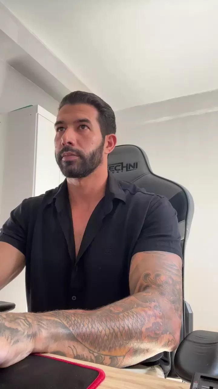 Offline Saradoalto23 on Cam4