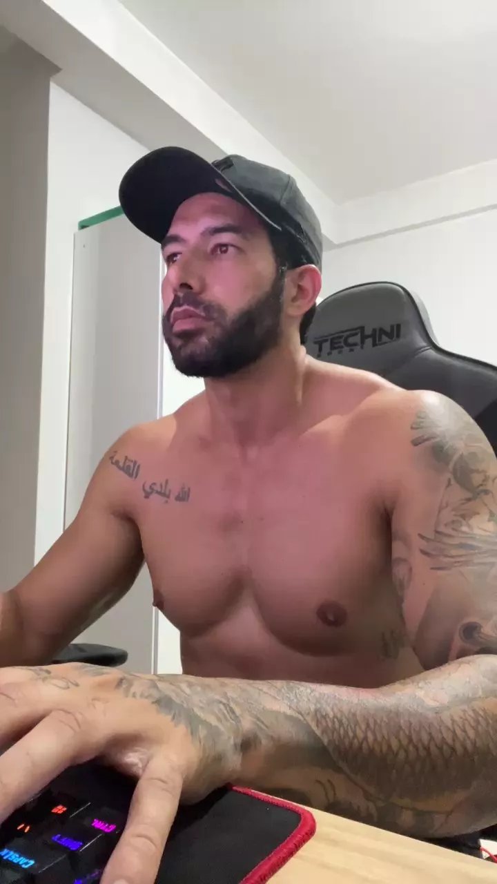 Offline Saradoalto23 on Cam4