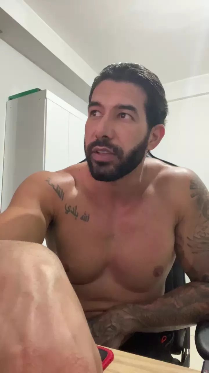 Offline Saradoalto23 on Cam4