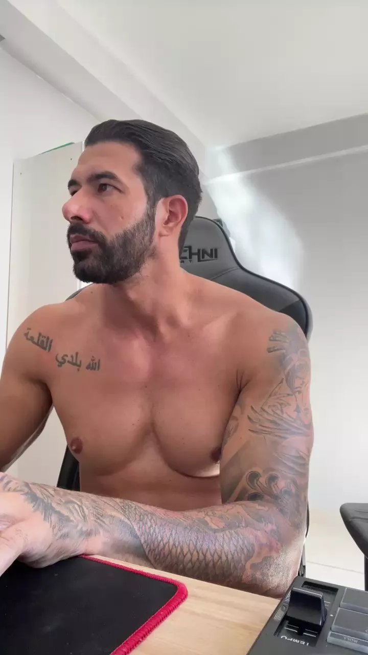 Offline Saradoalto23 on Cam4