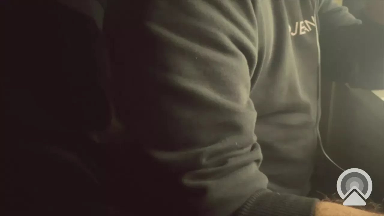 Offline Semplic8 on Cam4