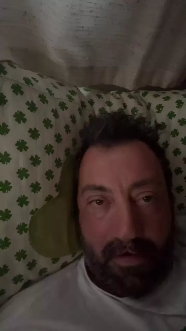 Offline Semplic8 on Cam4